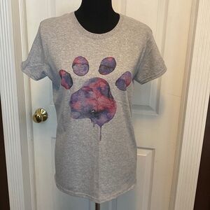 Womens Pawprint🐾 T-Shirt Sz L NWT